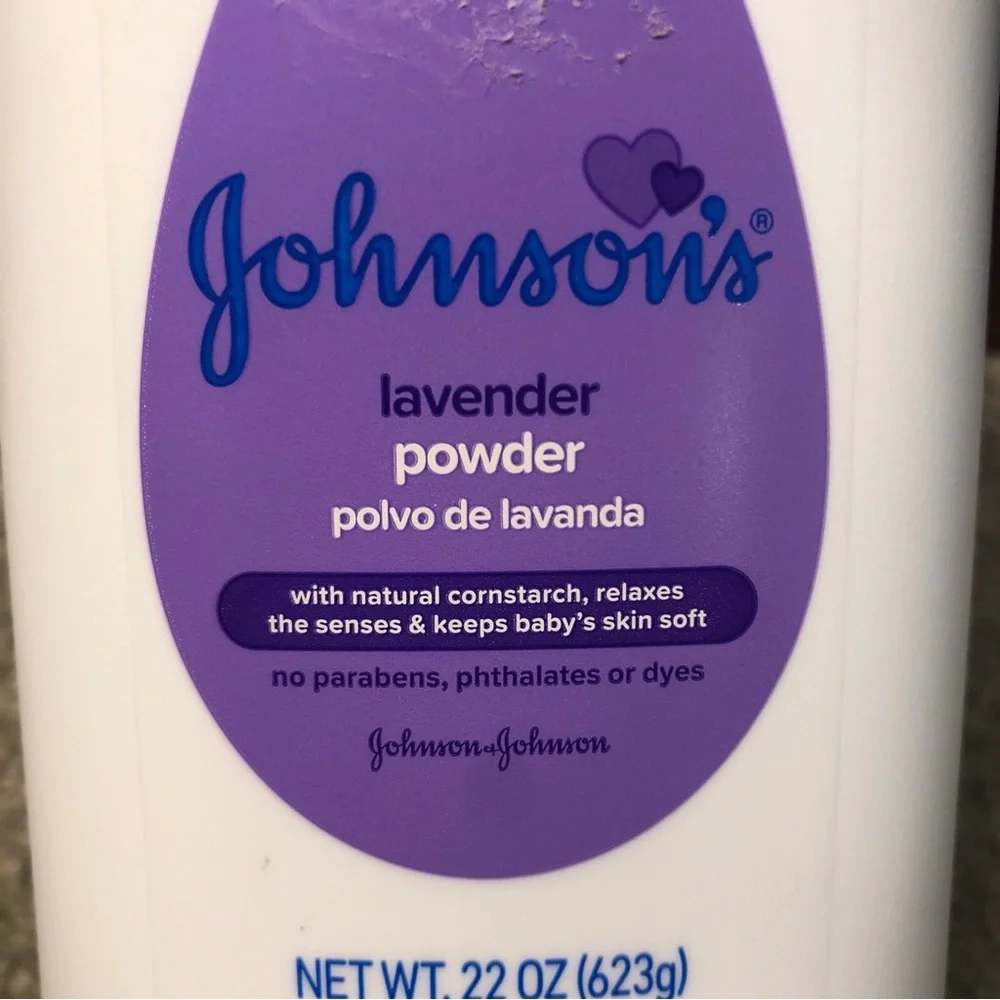Johnson’s Lavender Powder Baby Powder Relaxing w/ Cornstarch, 22oz